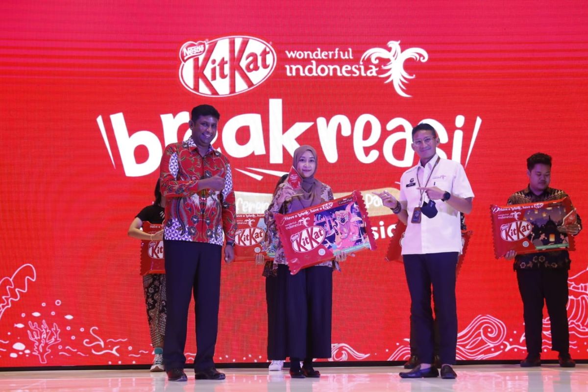 Remaja Kediri juara kompetisi KitKat Breakreasi Design Challenge