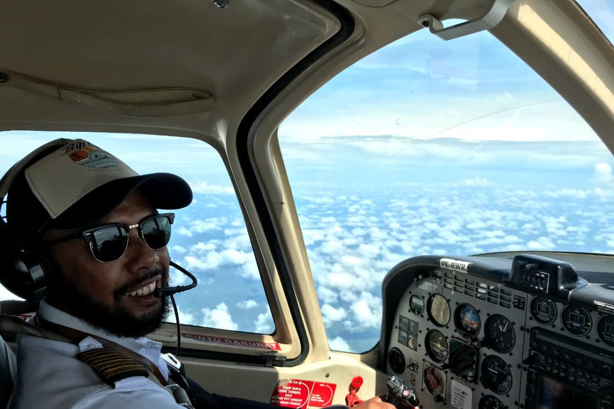 Yoseph Hugo, sang pilot misi kemanusiaan di pedalaman Papua