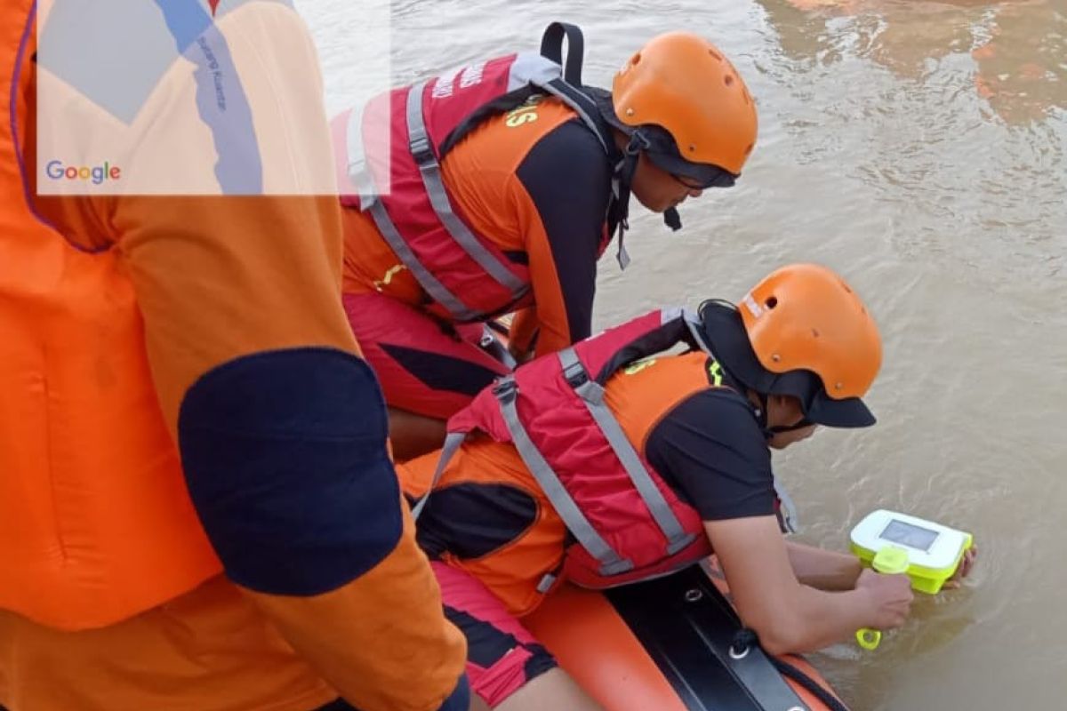 Berusaha ambil uang jatuh, bocah di Kuansing terseret arus