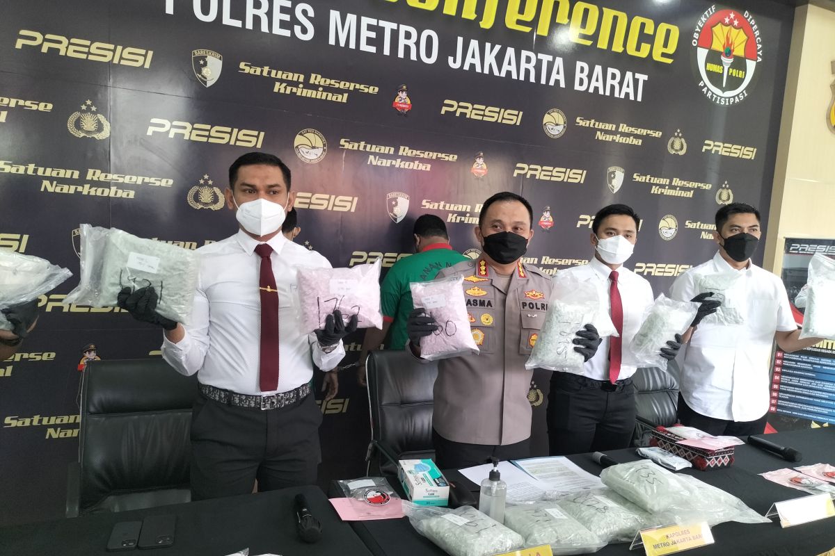 Riau Police seizes 101,355 ecstasy pills smuggled from Malaysia