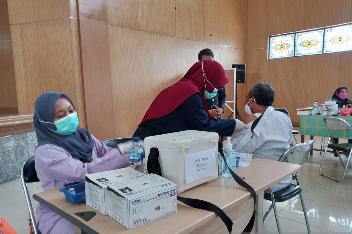 Dinkes: 124 nakes di Kabupaten Belitung sudah menerima vaksin penguat kedua
