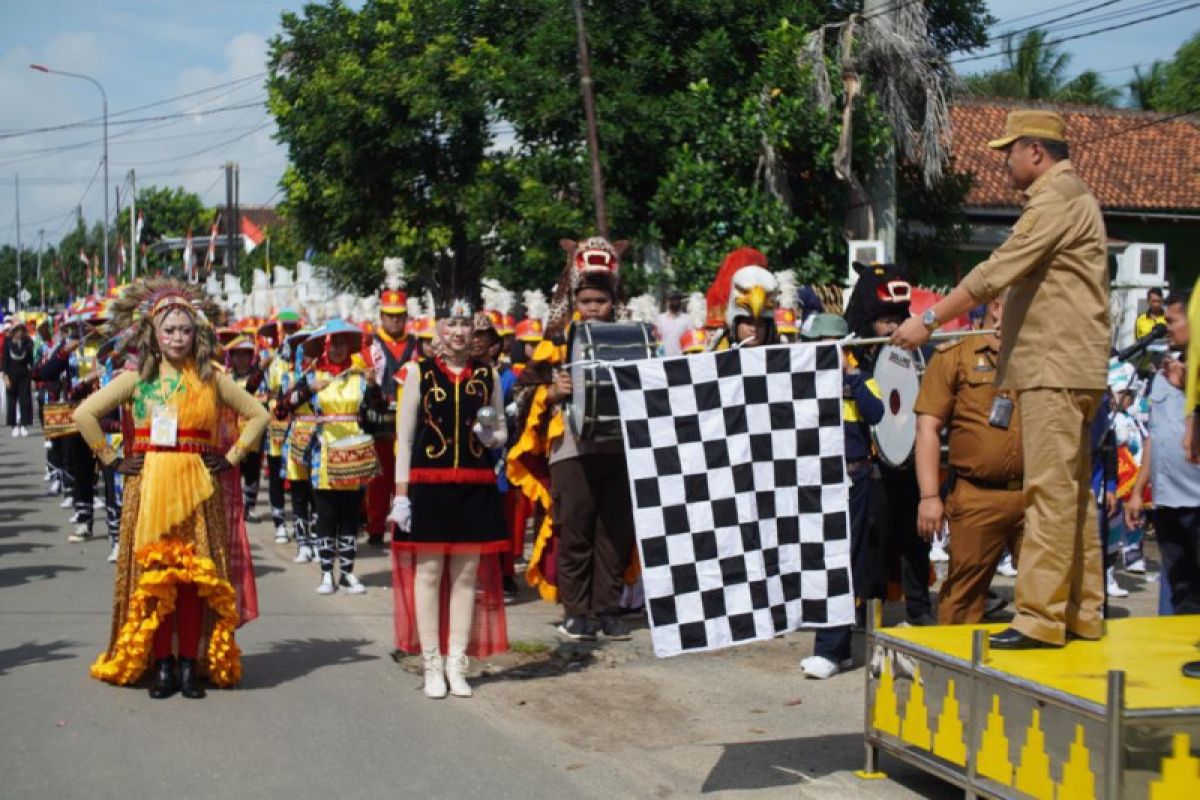 Bupati Lampung Tengah hadiri lomba drum band