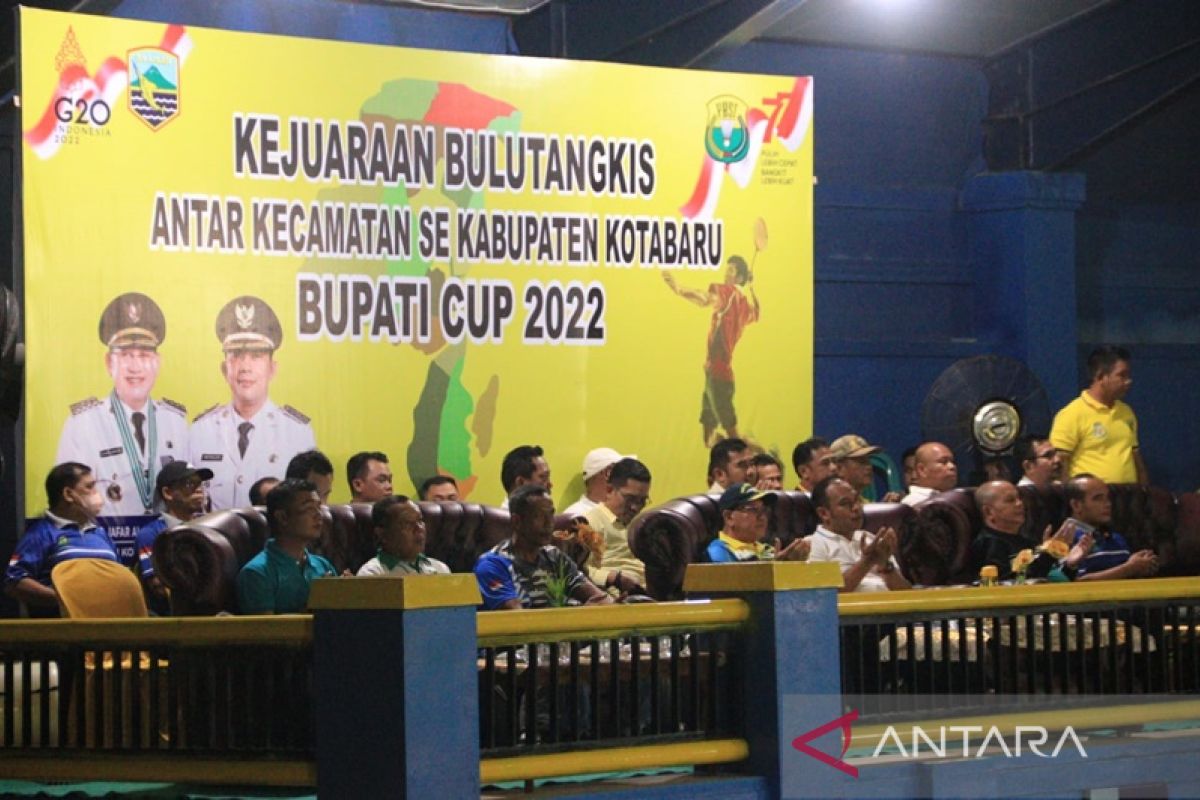 Bupati Kotabaru buka Turnamen Bulutangkis Tingkat Kecamatan