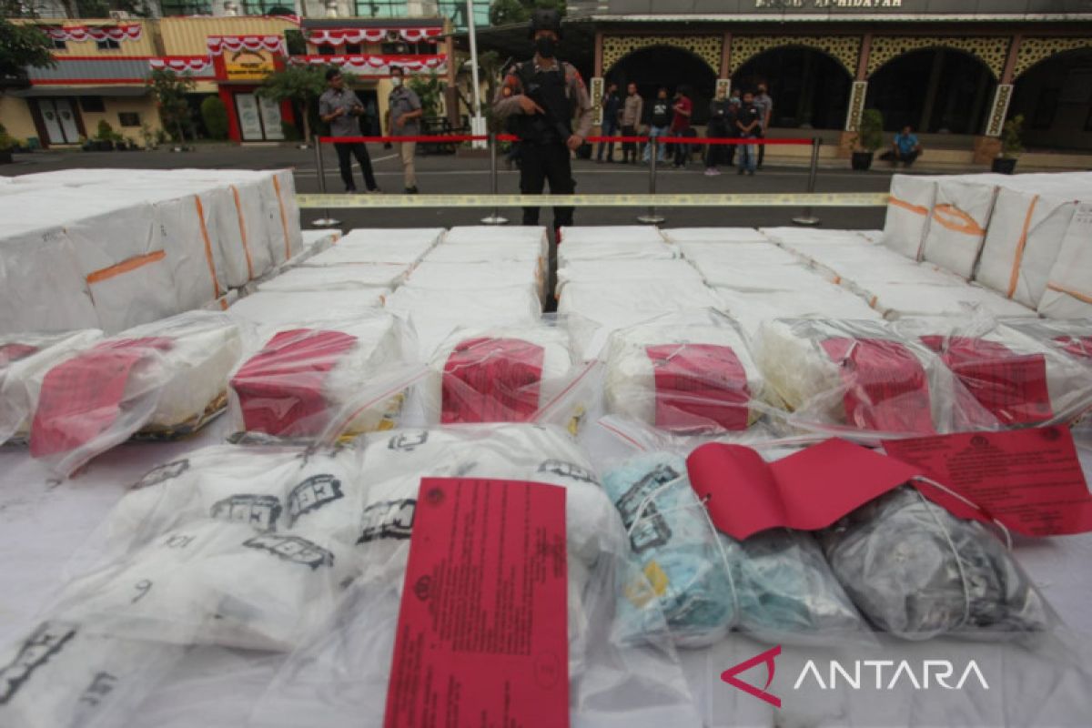 Polisi Tanjung Perak Surabaya ungkap peredaran 36,3 kg sabu