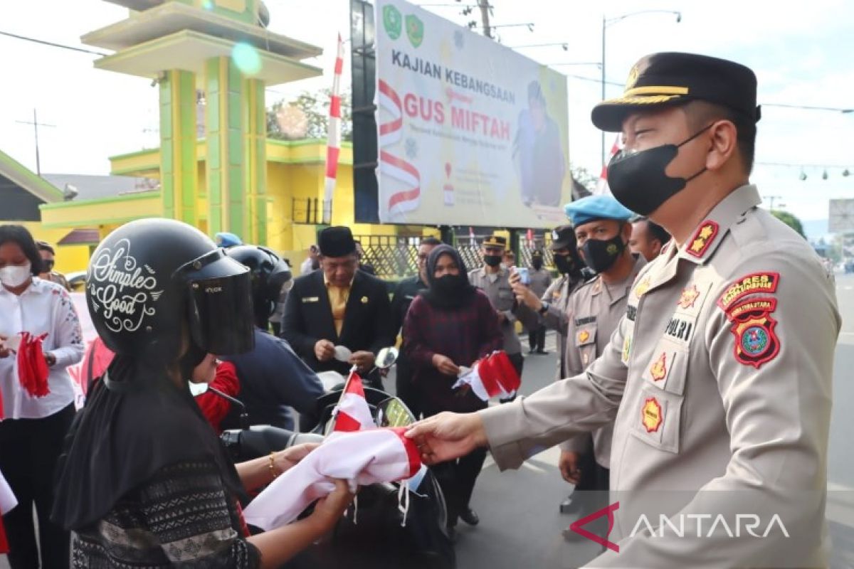 Gelorakan nasionalisme, Forkopimda Padang Sidempuan aksi bagi Bendera Merah Putih