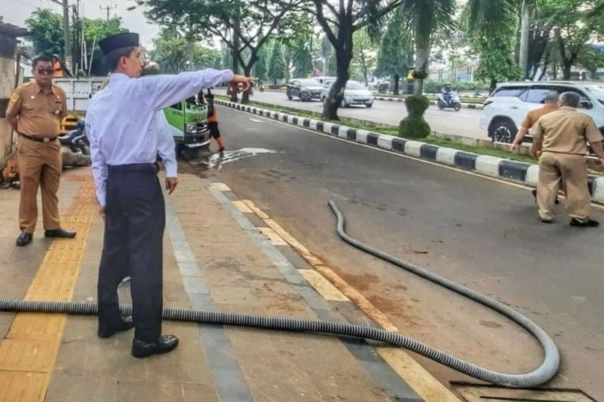 DPRD Bogor minta eksekutif atasi banjir tak kunjung surut di tiga perumahan Cibinong