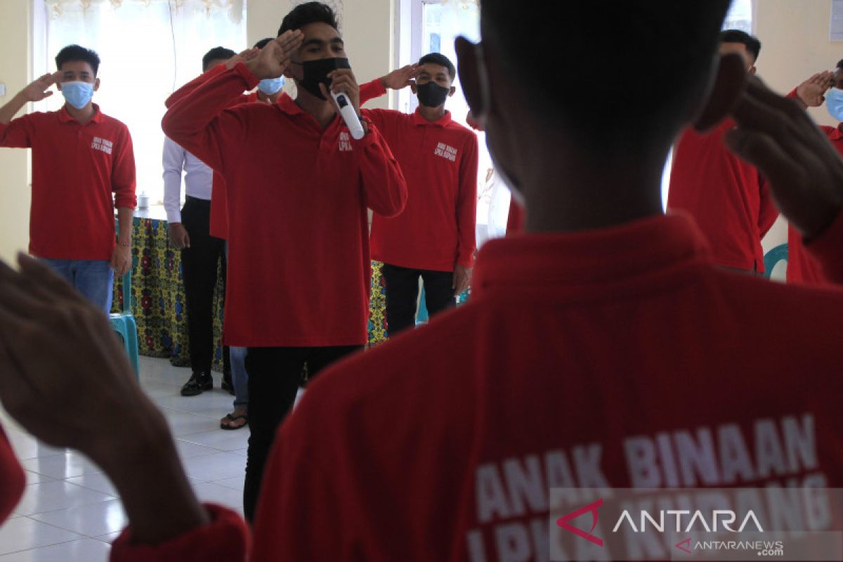 Independence Day remission for 2,045 East Nusa Tenggara inmates