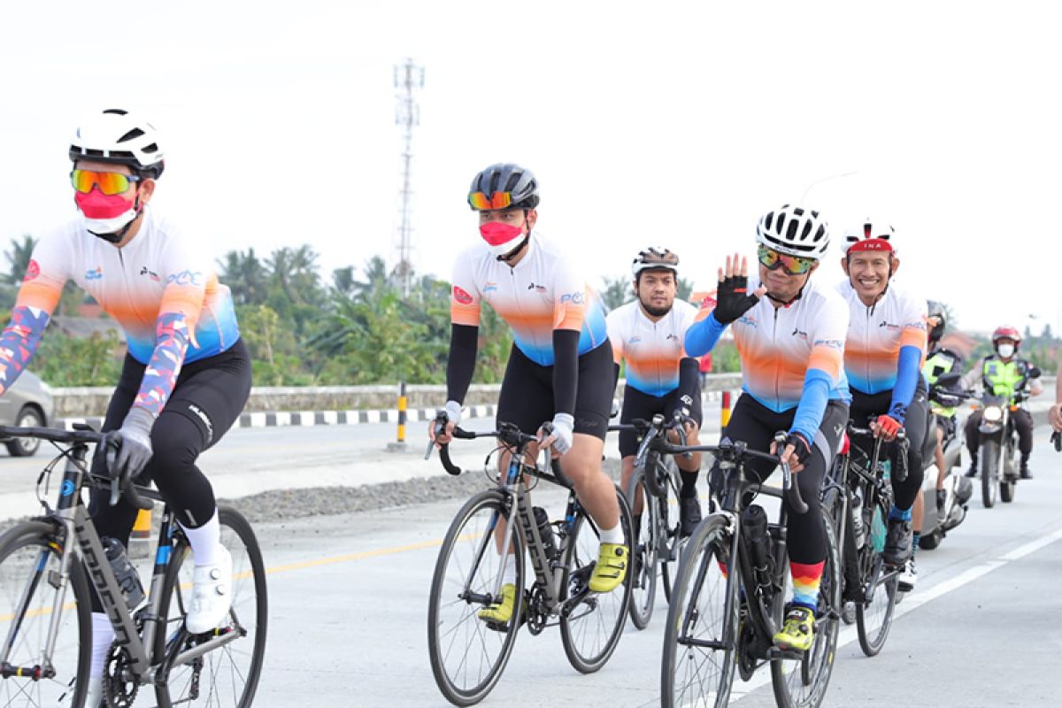 Komunitas pesepeda Pertamina Cilacap persembahkan "Ride 4 Humanity"