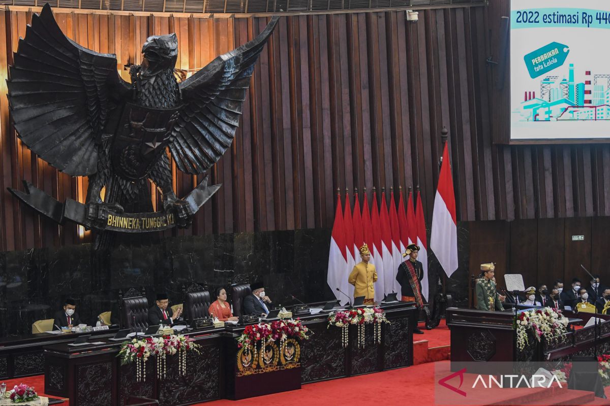 Jokowi tegaskan perlindungan hukum rakyat harus terus diperkuat