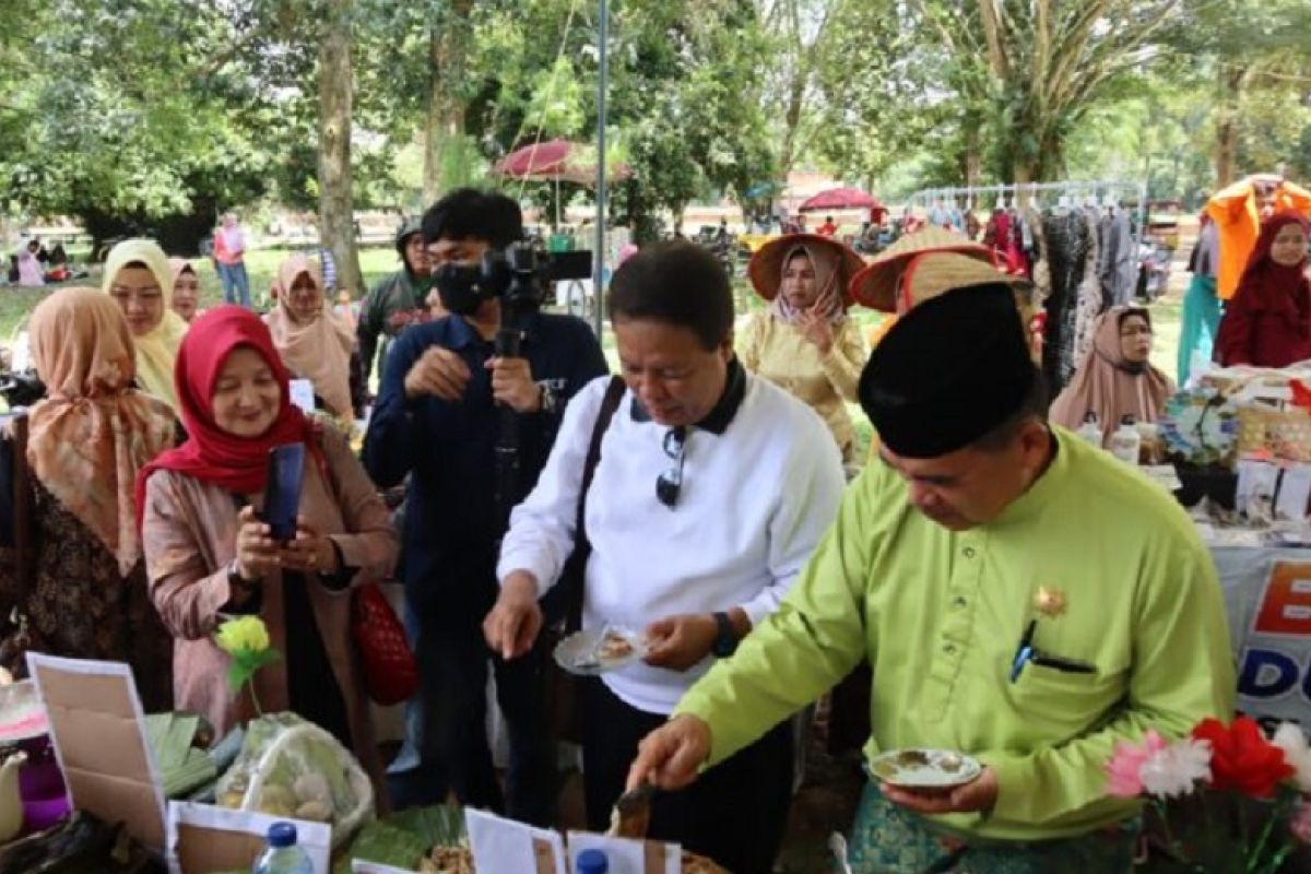 Pusat Unggulan Iptek Unja perkenalkan masakan khas di Candi Muara Jambi