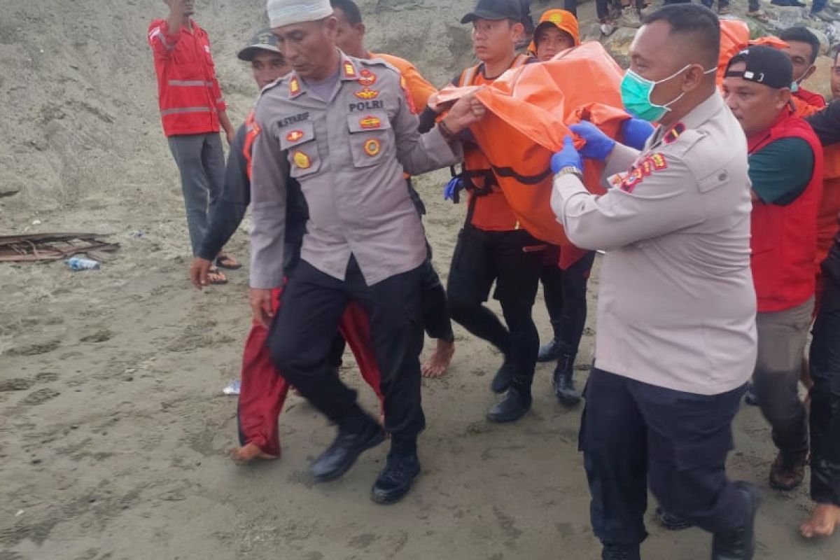 SAR gabungan evakuasi jenazah warga Aceh Jaya jatuh ke laut