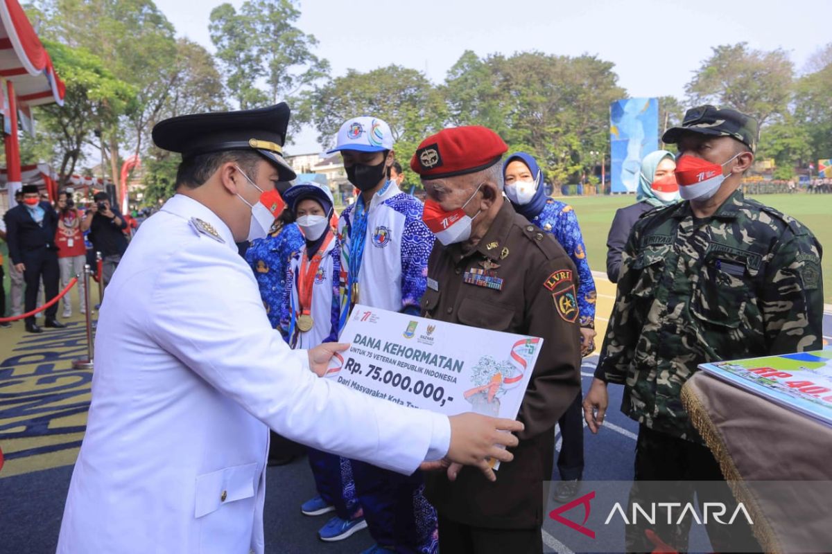 Pemerintah Kota Tangerang berikan dana kehormatan Rp75 juta kepada veteran