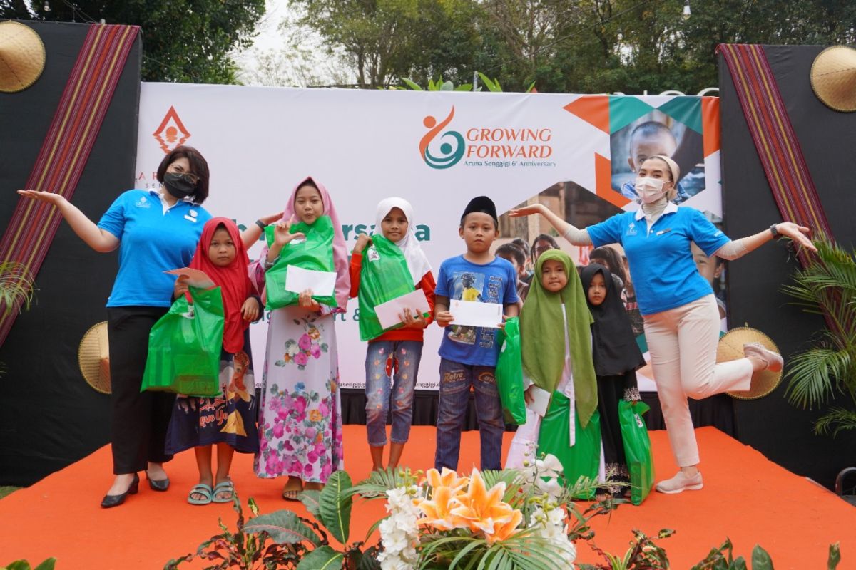 Berbagi berkah, Aruna Senggigi Resorts & Convention berbagi bersama anak yatim