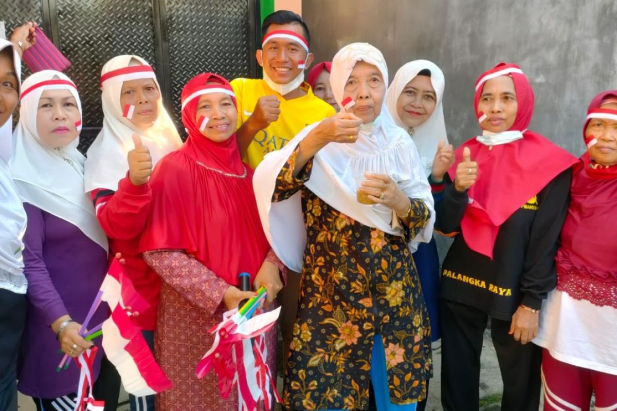 Semangat lansia 'Kampung Baru' Palangka Raya meriahkan HUT RI ke-77