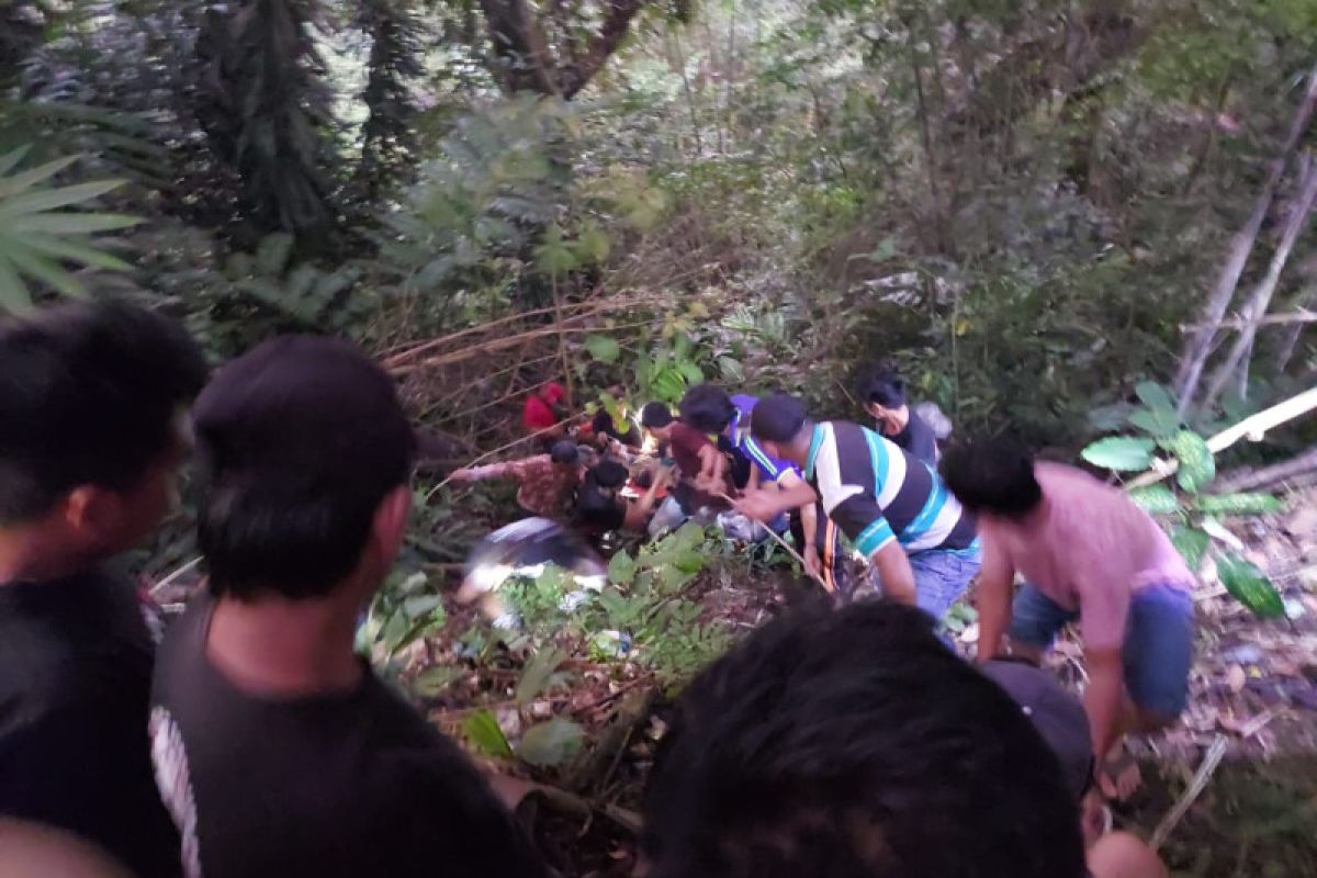 SAR temukan lansia hilang di salah satu jurang di Minahasa Selatan