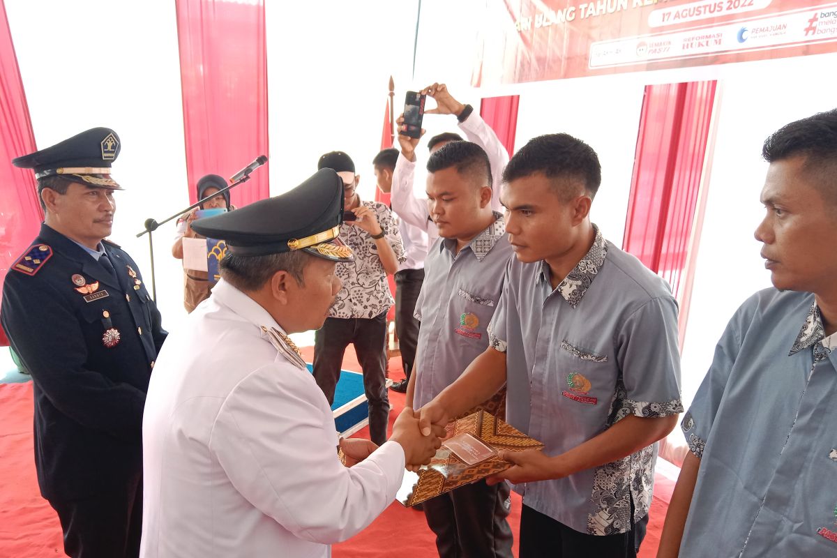216 warga binaan Lapas Lubukbasung terima remisi, empat orang bebas