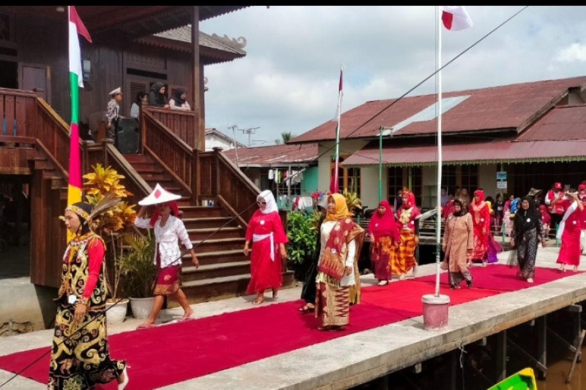 Permainan rakyat di Kampung Wisata-Caping ikut meriahkan HUT RI