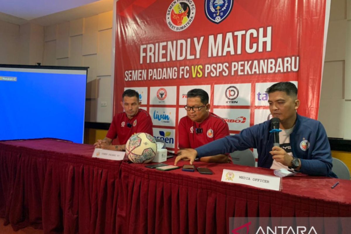 Pelatih Semen Padang FC: Laga menghadapi PSPS Riau ajang evaluasi