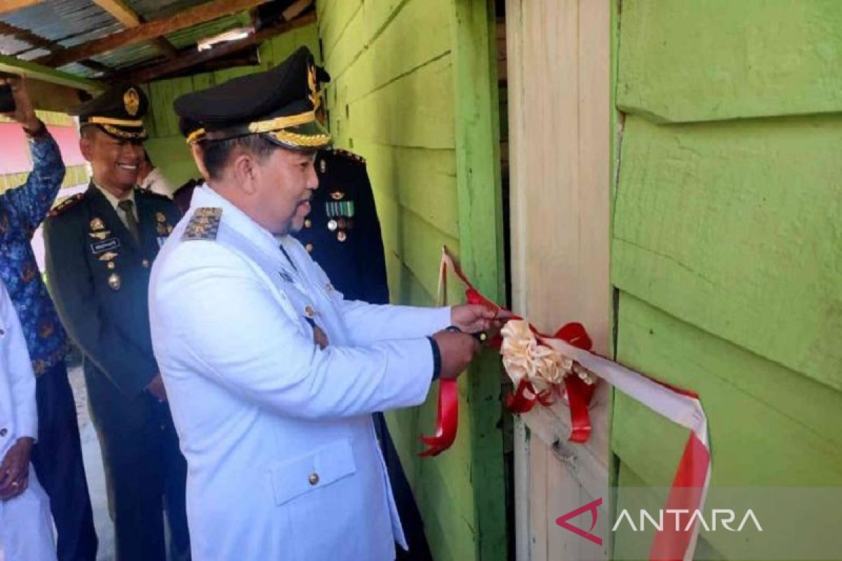 Usai upacara HUT RI, Wabup Gayo Lues bersama Dandim tinjau warga penerima RTLH