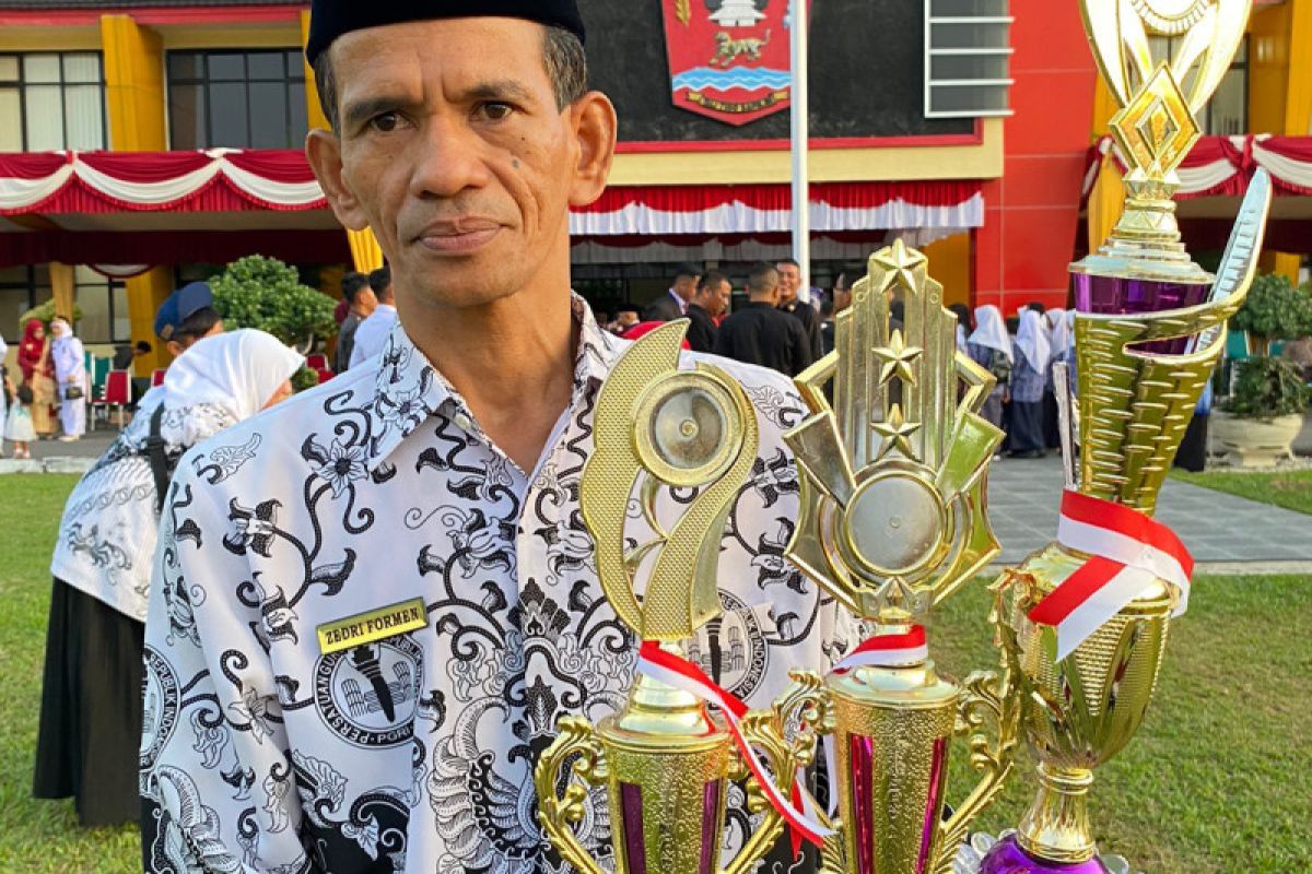 SMKN 1 Lubukbasung raih juara berbagai lomba HUT RI di Agam