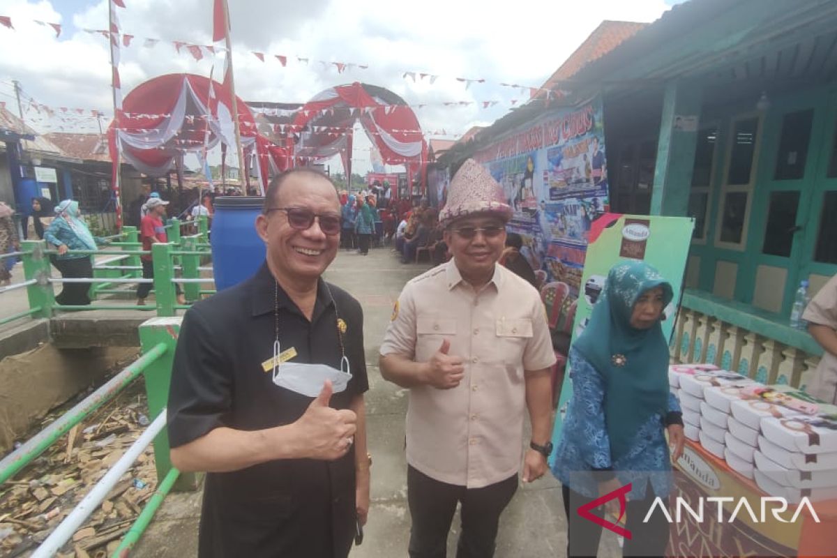 Lomba Makan Pempek Sebanyak-nya di Palembang dijadikan event tahunan