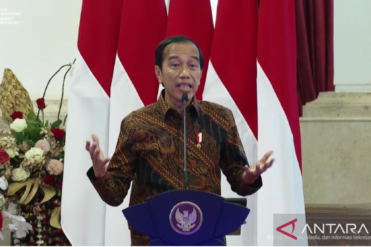 Presiden Joko Widodo ingatkan menteri dan pejabat tak bekerja standar