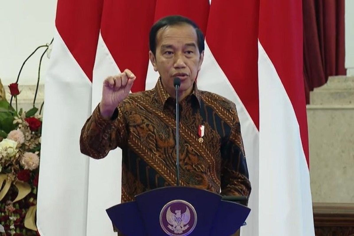 Presiden Jokowi minta daerah pakai anggaran tidak terduga untuk tekan inflasi