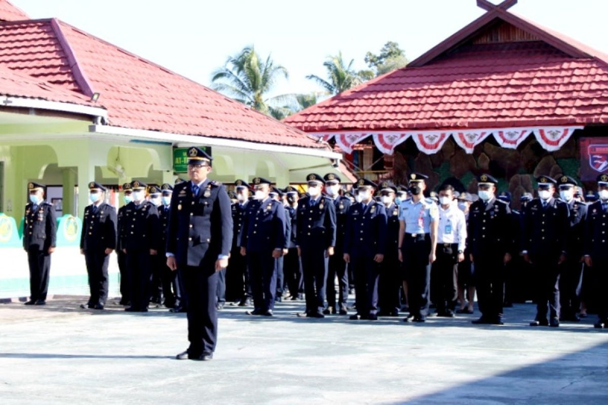 Imigrasi Sampit ikuti upacara puncak peringatan Hari Dharma Karya Dhika ke-77