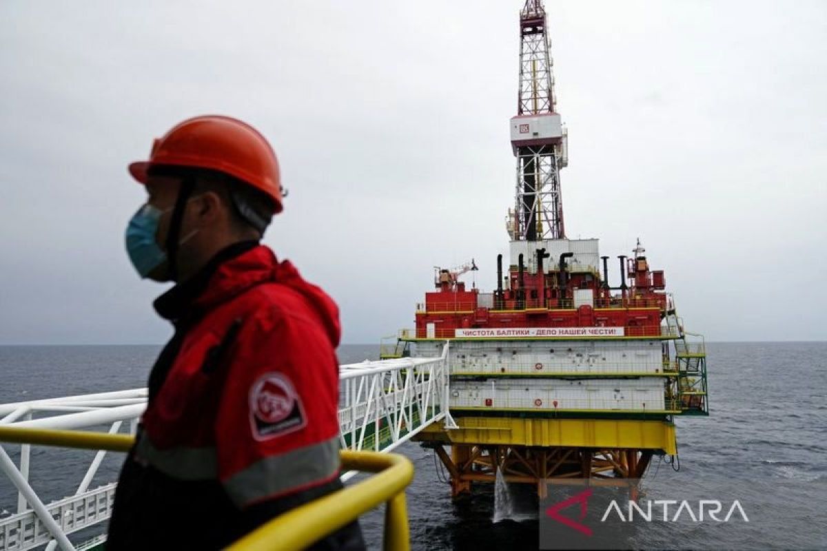 Indonesia mempertimbangkan beli minyak Rusia karena harga melonjak