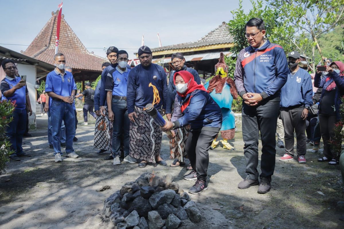 Pengambilan api Merapi mengawali perhelatan Porda-Peparda DIY 2022