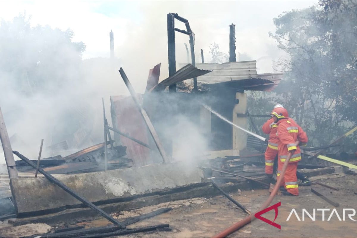 Rumah pimpinan pesantren di Banda Aceh hangus terbakar