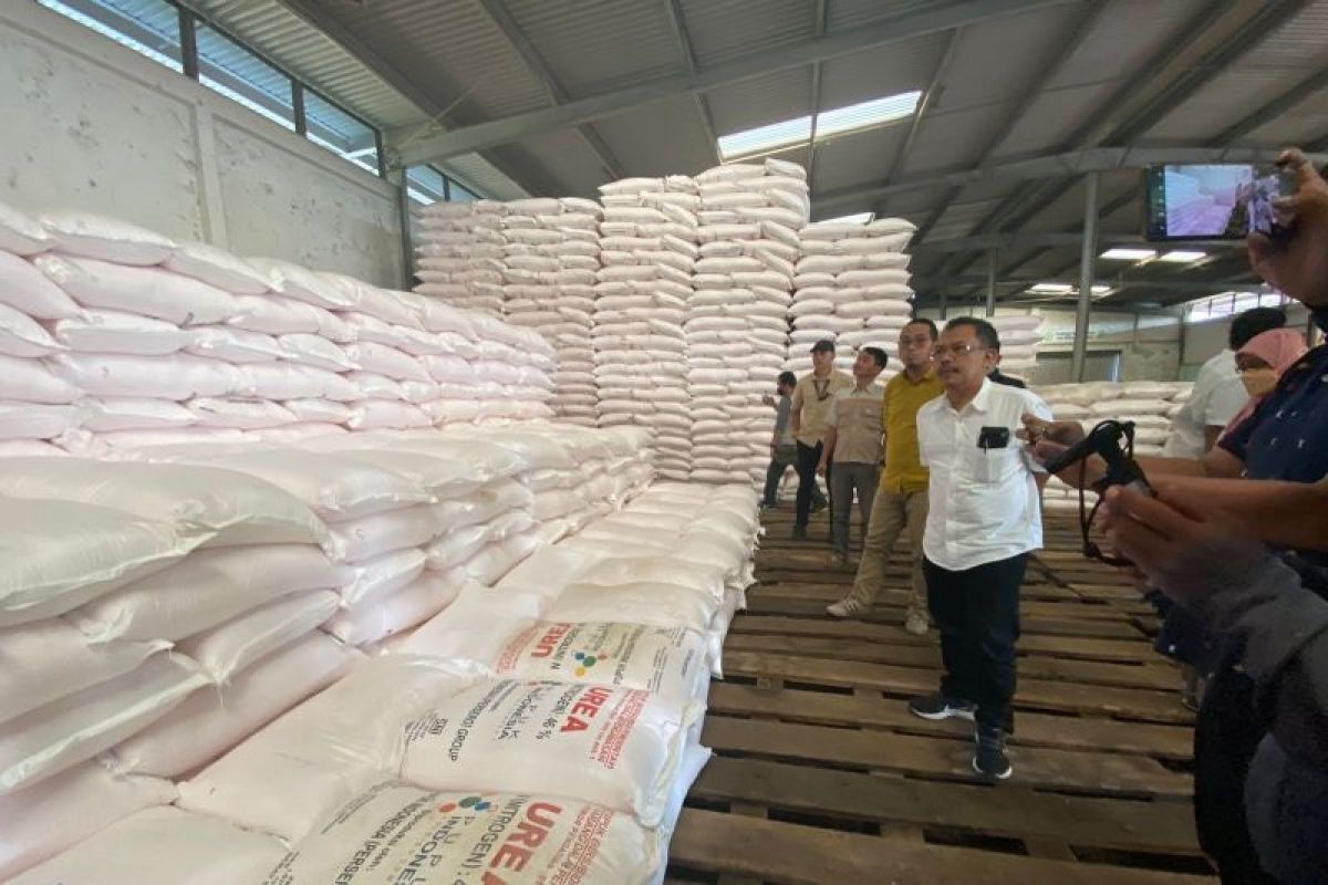 Pupuk Indonesia siapkan stok sebanyak 113.856 ton pupuk untuk Jabar-Banten-DKI