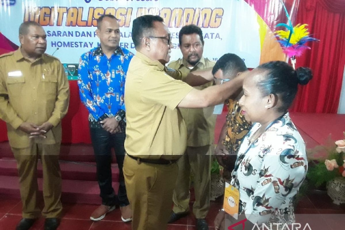 Pelaku UMKM objek wisata Biak Numfor dibekali keterampilan digitalisasi