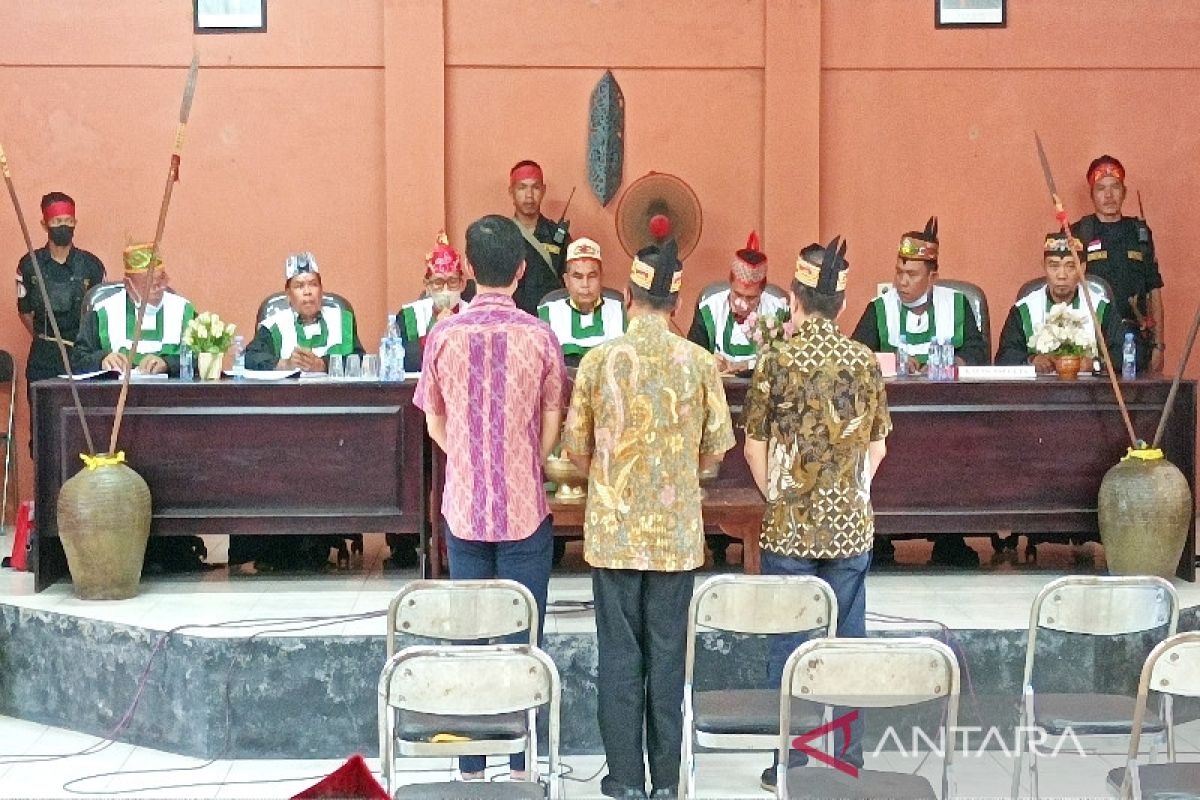 DAD Kotim fasilitasi penyelesaian sengketa lahan melalui sidang adat