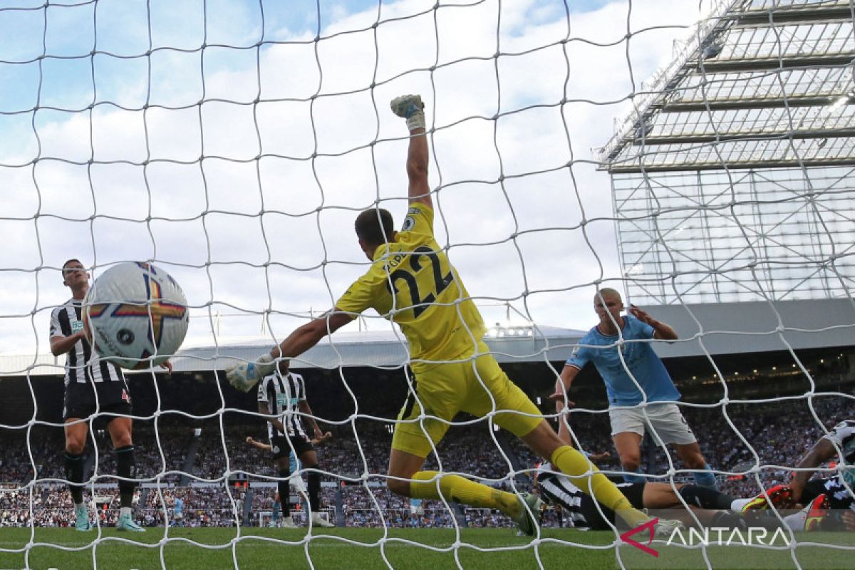 Drama enam gol, Manchester City bermain imbang lawan Newcastle United