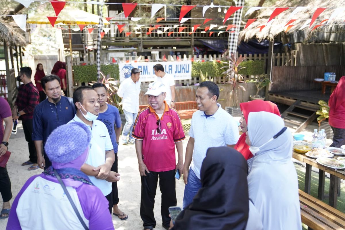Gubernur: Percepat pembangunan tanggul penahan abrasi di Takalar