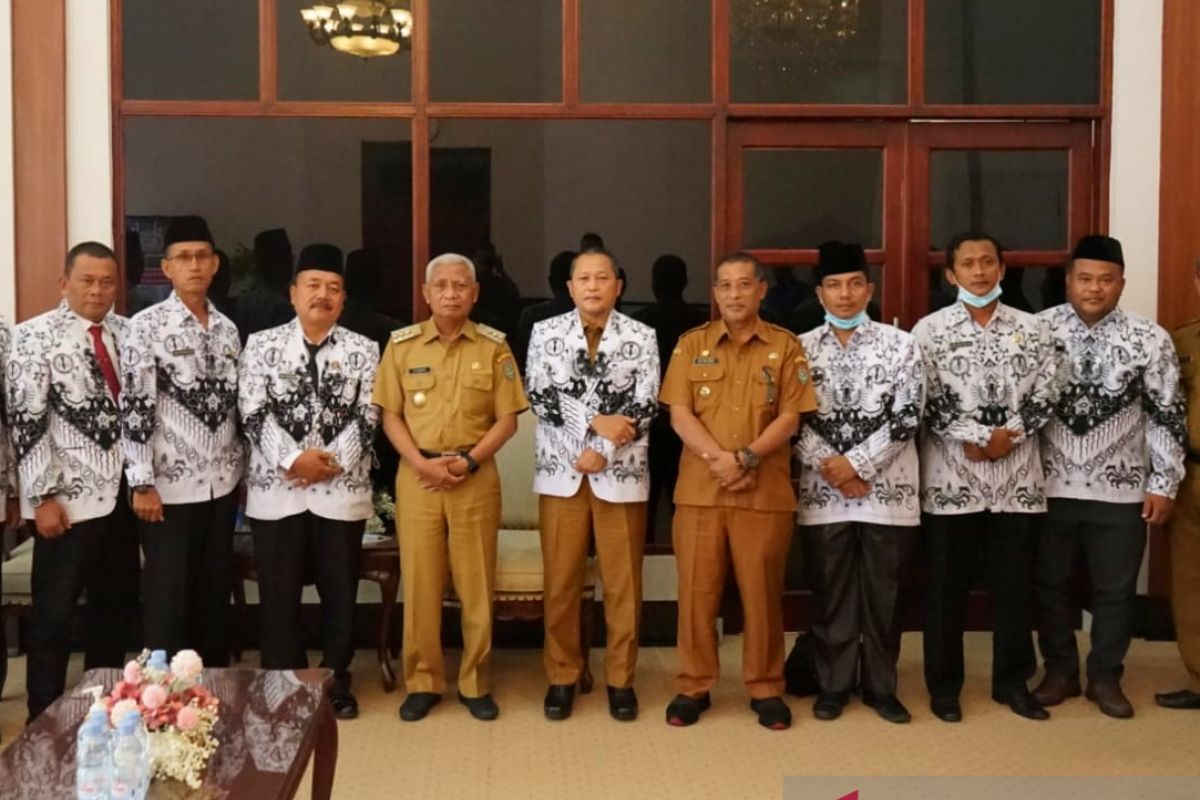 PGRI  Asahan diminta jangan bermain politik