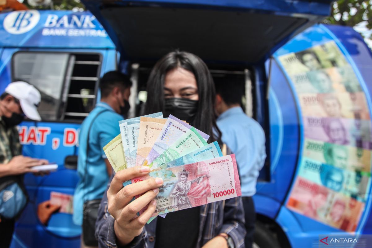 Rupiah Selasa pagi melemah 11 poin