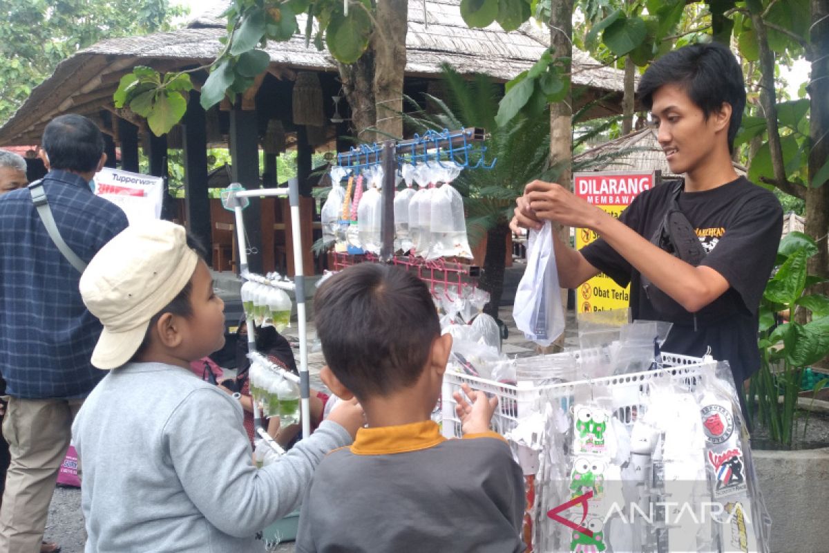 Pasar tumpah, pilihan pelaku UMKM untuk tambah berkah