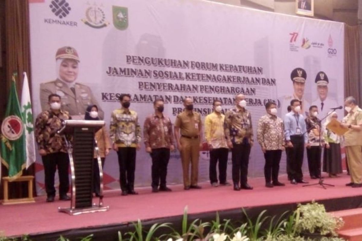 Cakupan vaksinasi COVID-19 di Riau 87,33 persen perusahaan segera vaksin karyawannya