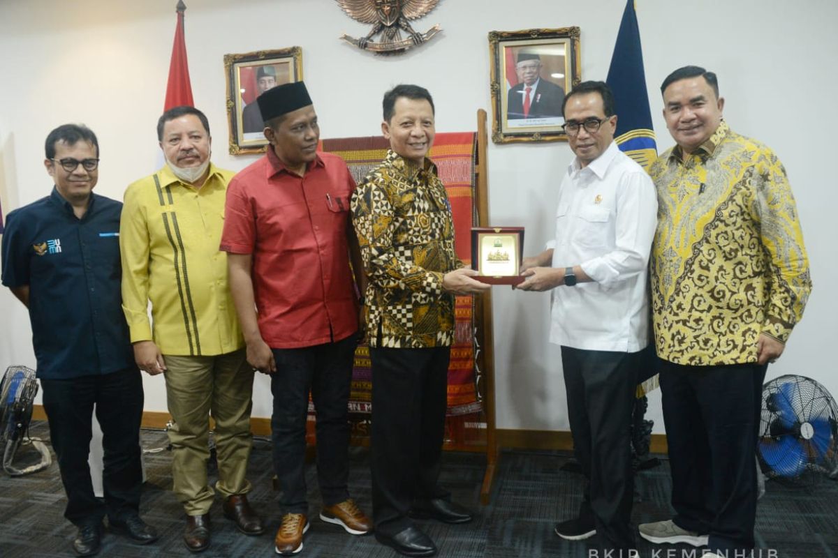 Pj Gubernur Aceh minta dukungan Menhub buka penerbangan internasional