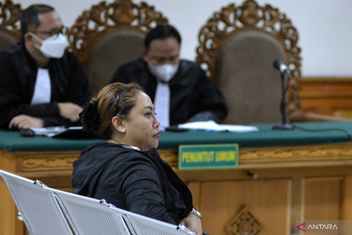 Pengadilan vonis Mantan Bupati Tabanan Eka Wiryastuti penjara 2 tahun