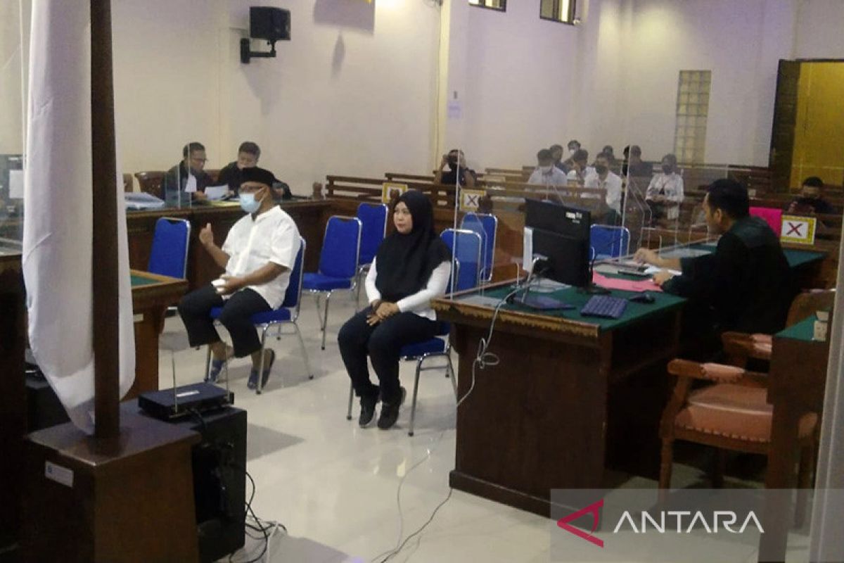 Dua terdakwa korupsi dana BOS Lampung Tengah dituntut 6 tahun penjara