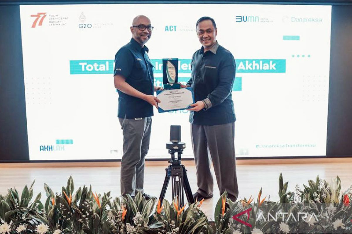 Danareksa raih 13 penghargaan AKHLAK Award 2022