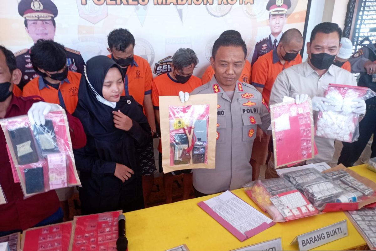 Selama Agustus, sembilan tersangka kasus narkoba dan obat keras diringkus di Madiun