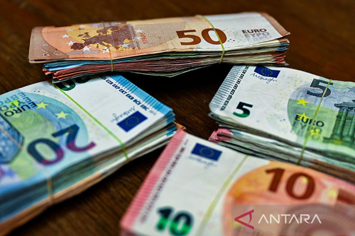 Kroasia adopsi euro, jadi anggota zona euro ke-20