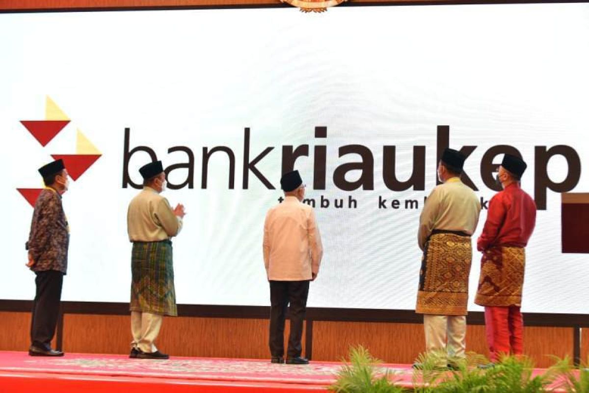 Nafas baru ketika Bank Riau Kepri resmi menjadi BRK Syariah
