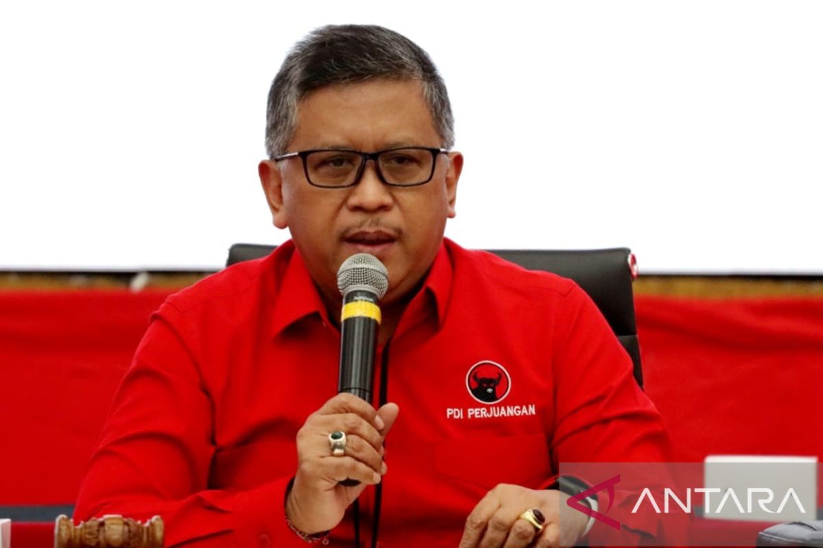 Hasto Kristiyanto : PDI Perjuangan siap dua atau tiga pasangan capres