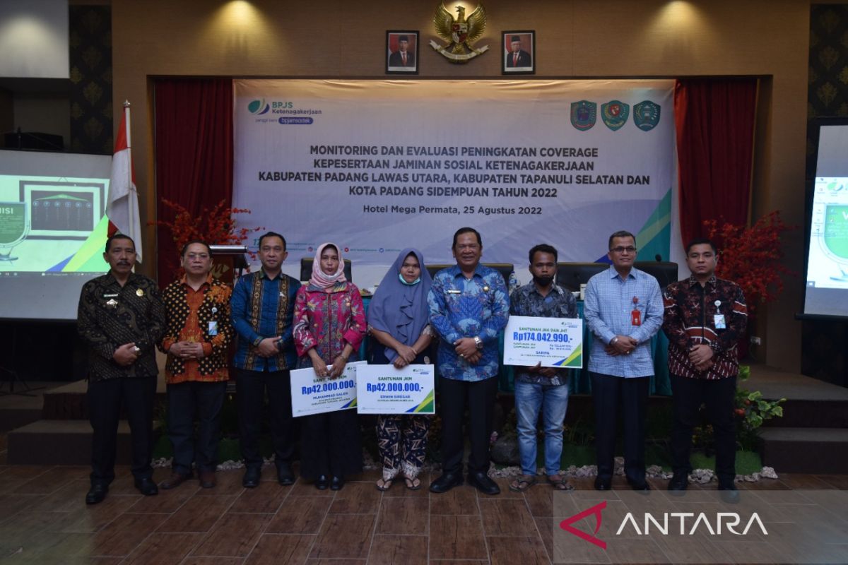 Wali kota berharap masyarakat Kota Padang Sidempuan tercover kepesertaan BPJS Ketenagakerjaan