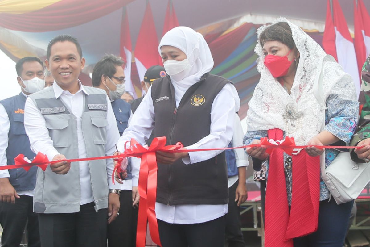 Aurum Group Indonesia Supports Lumajang's Economic Recovery through Rebuilding the Kajar Kuning Bridge Post-Eruption of the Mount Semeru and Strengthening MSMEs with the PKK Driving Force Team